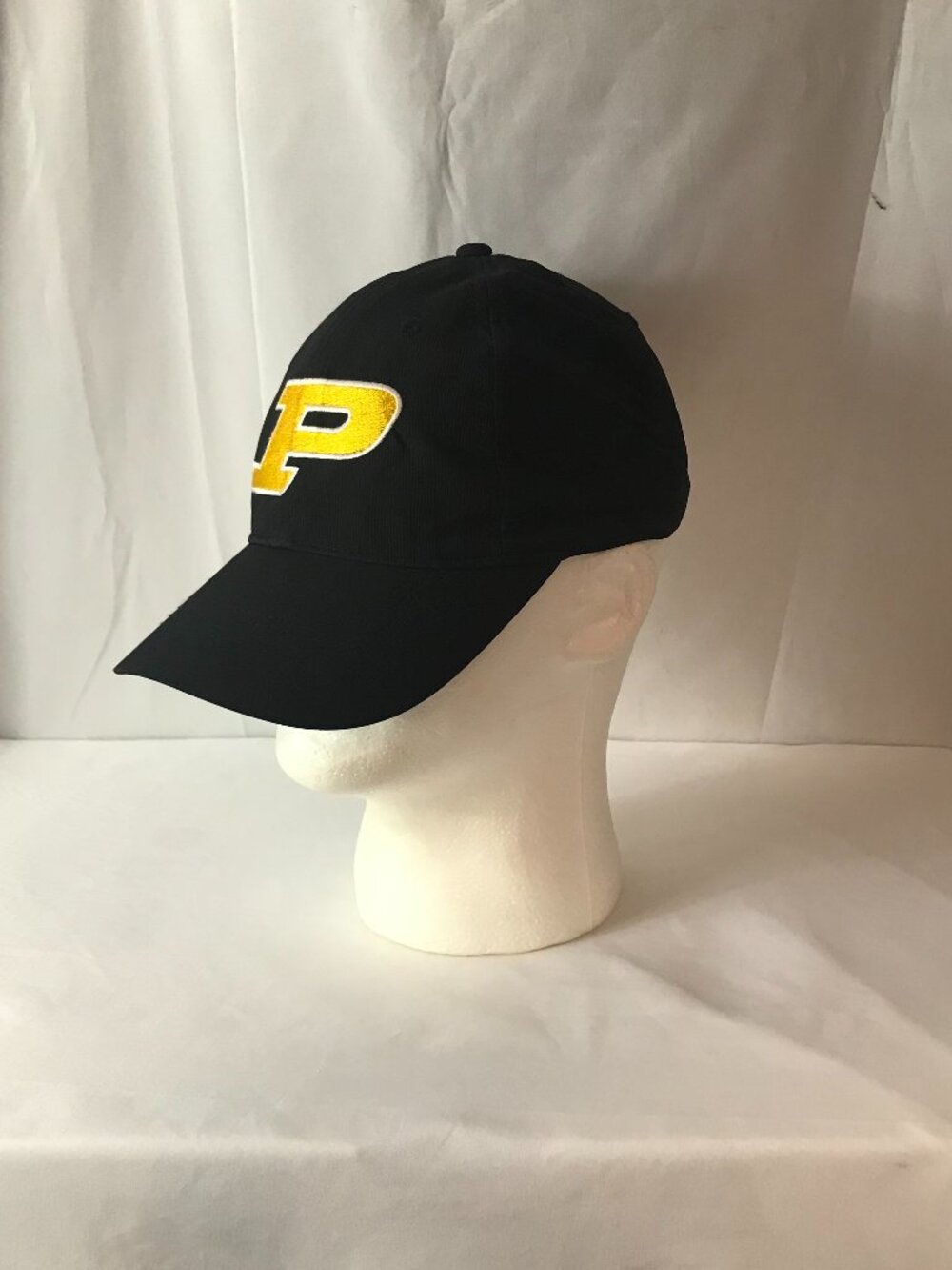 Nike Purdue University Curved Bill Adjustable Back Athletic Sport Cut Hat/Cap